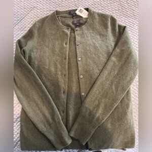 Saks Fifth Avenue green all season 100% Cashmere Sweater Set NWT